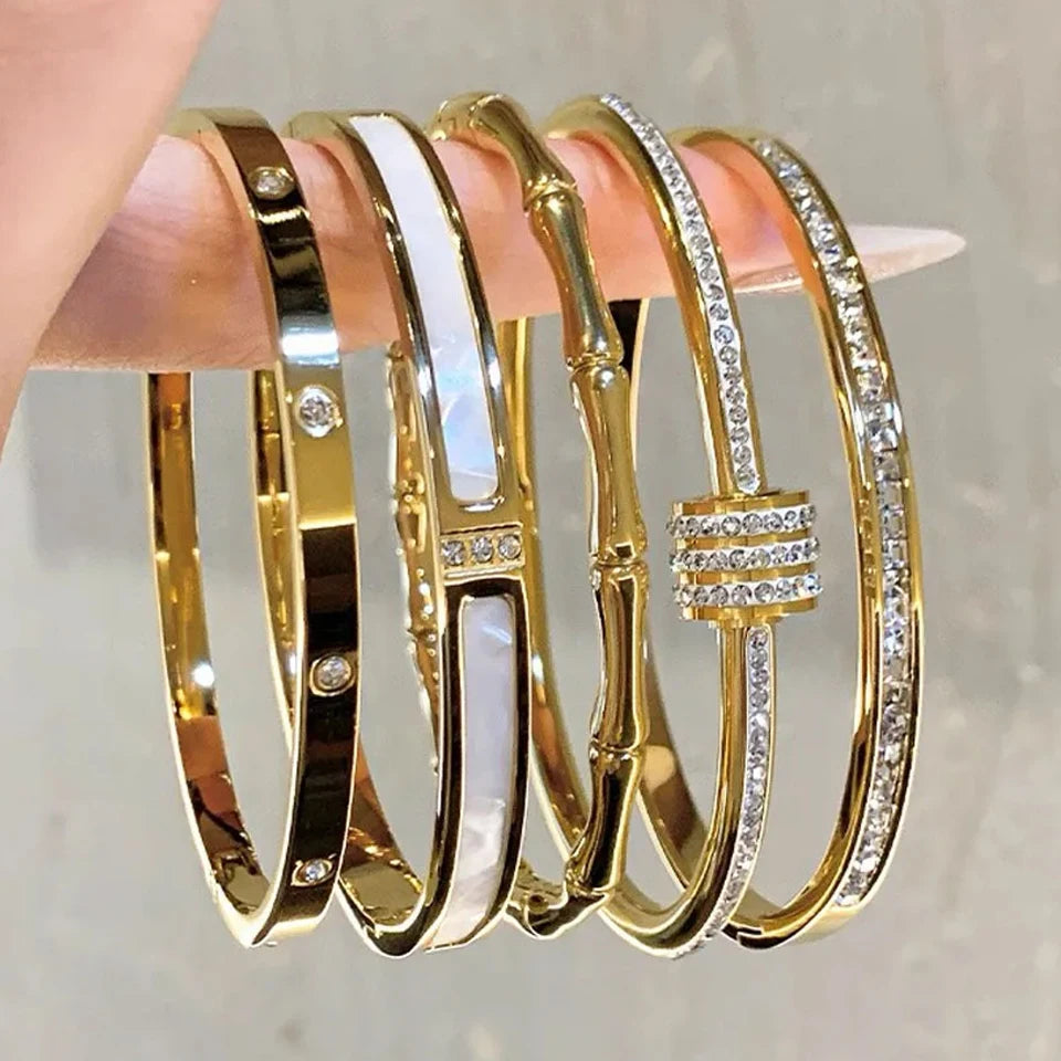 Aurora Absolute Collection