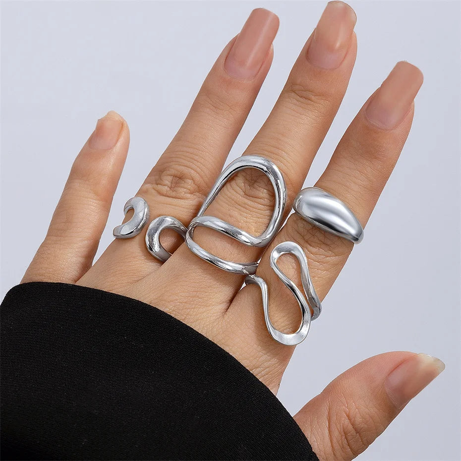 Fluid Elegance Ring Set ✨