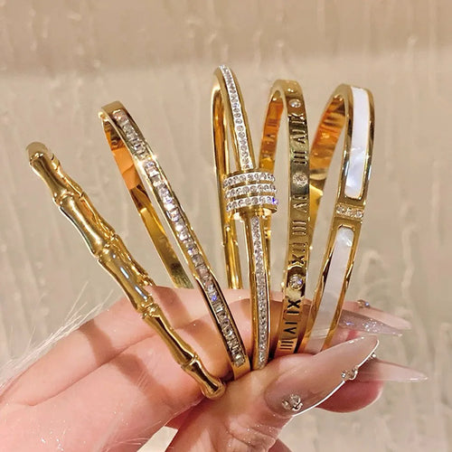 Aurora Absolute Collection