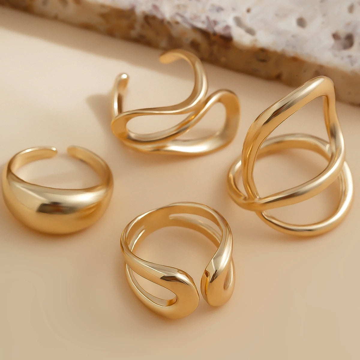 Fluid Elegance Ring Set ✨