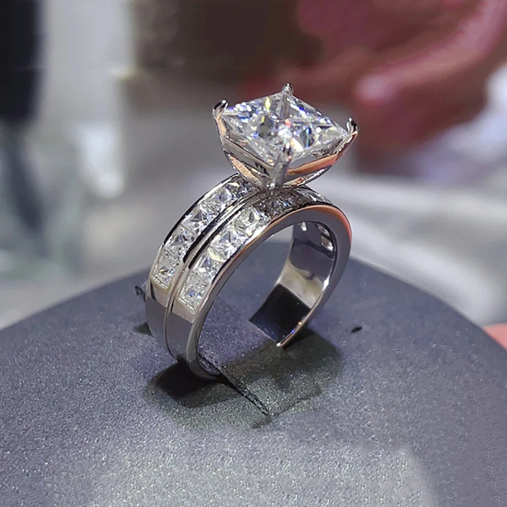 Valerisse Royale Duo Ring
